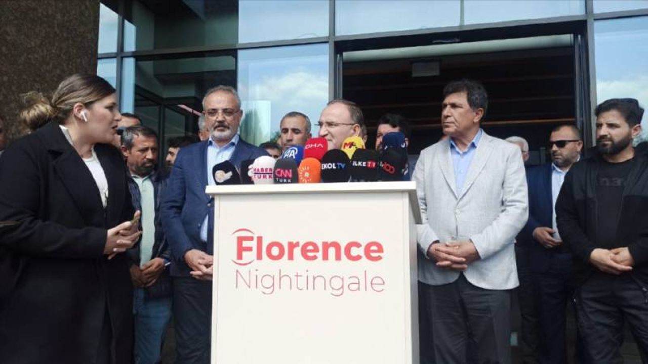 Bekir Bozdağ, Sırrı Süreyya Önder'i hastanede ziyaret etti: Sağlık bakanından düzenli bilgi alıyorum