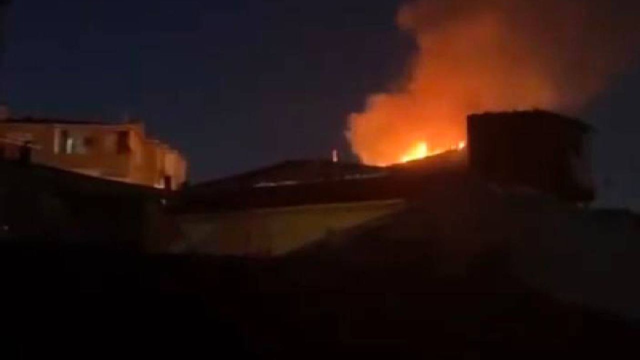 Esenler'deki çatı yangını kontrol altına alındı