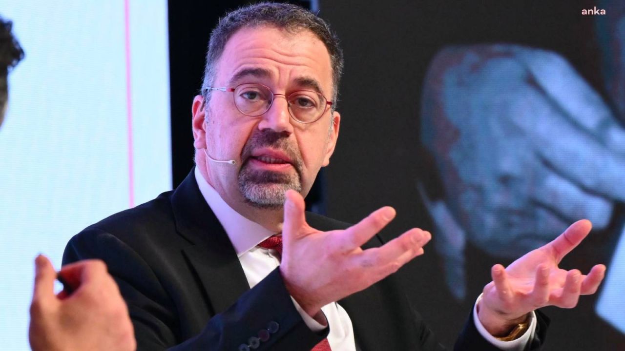 Daron Acemoğlu, Google ambargosuna tepki gösterdi: Dijital geleceğimizi tekeller değil, demokratik kurumlar şekillendirmeli