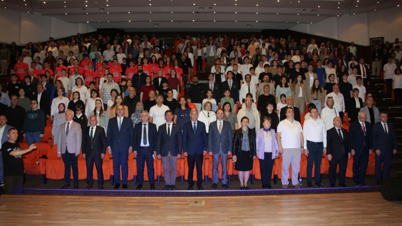 Genç zihinler Antalya'da matematik olimpiyatlarında yarıştı