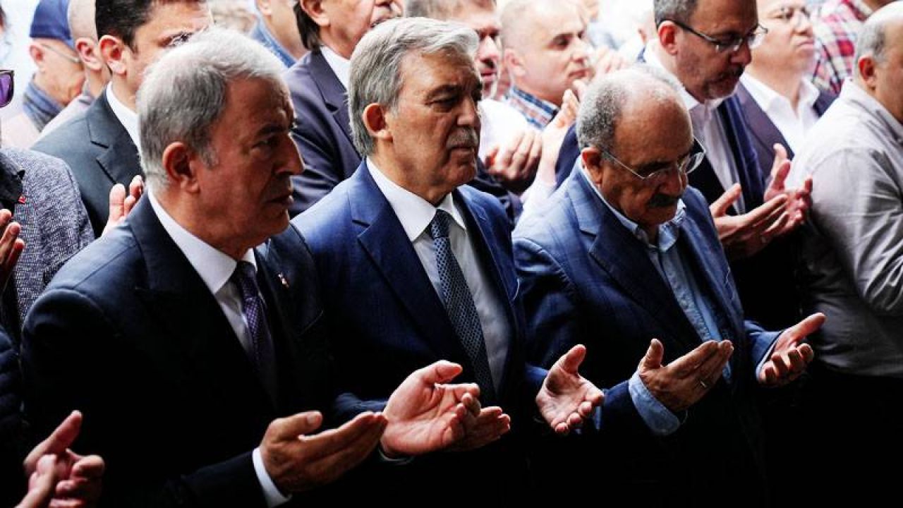 Abdullah Gül, dayısının cenazesine katıldı