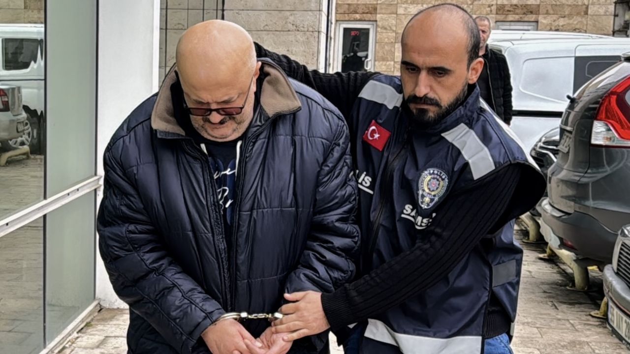 Samsun operasyonunda çelik yelek ve silahlar ele geçirildi