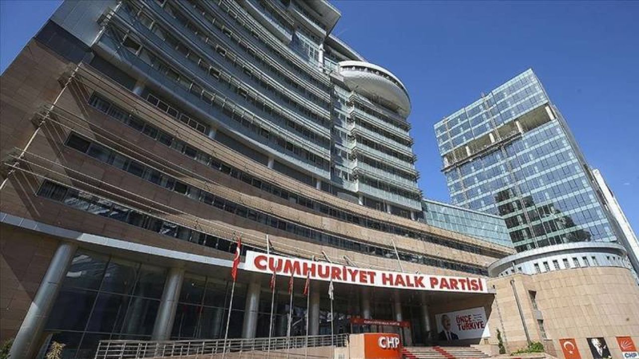 Chp'den Emniyet'e Jammer Yanıtı: İmamoğlu'na Terör Tehdidine Karşı Koruma Var, Geçmişte de Kullanıldı
