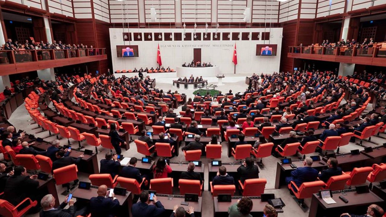 Tbmm'de jammer tartışması
