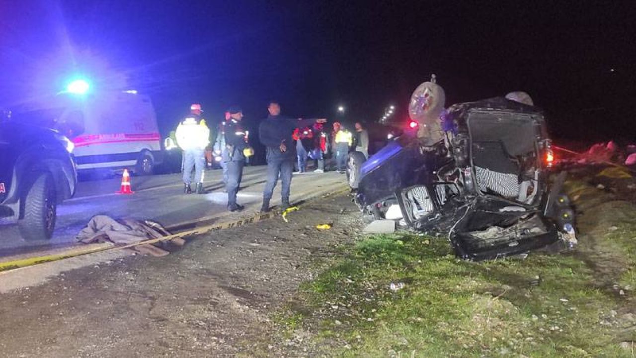 Rize'de hafif ticari araç takla attı: 3 ölü, 2 yaralı
