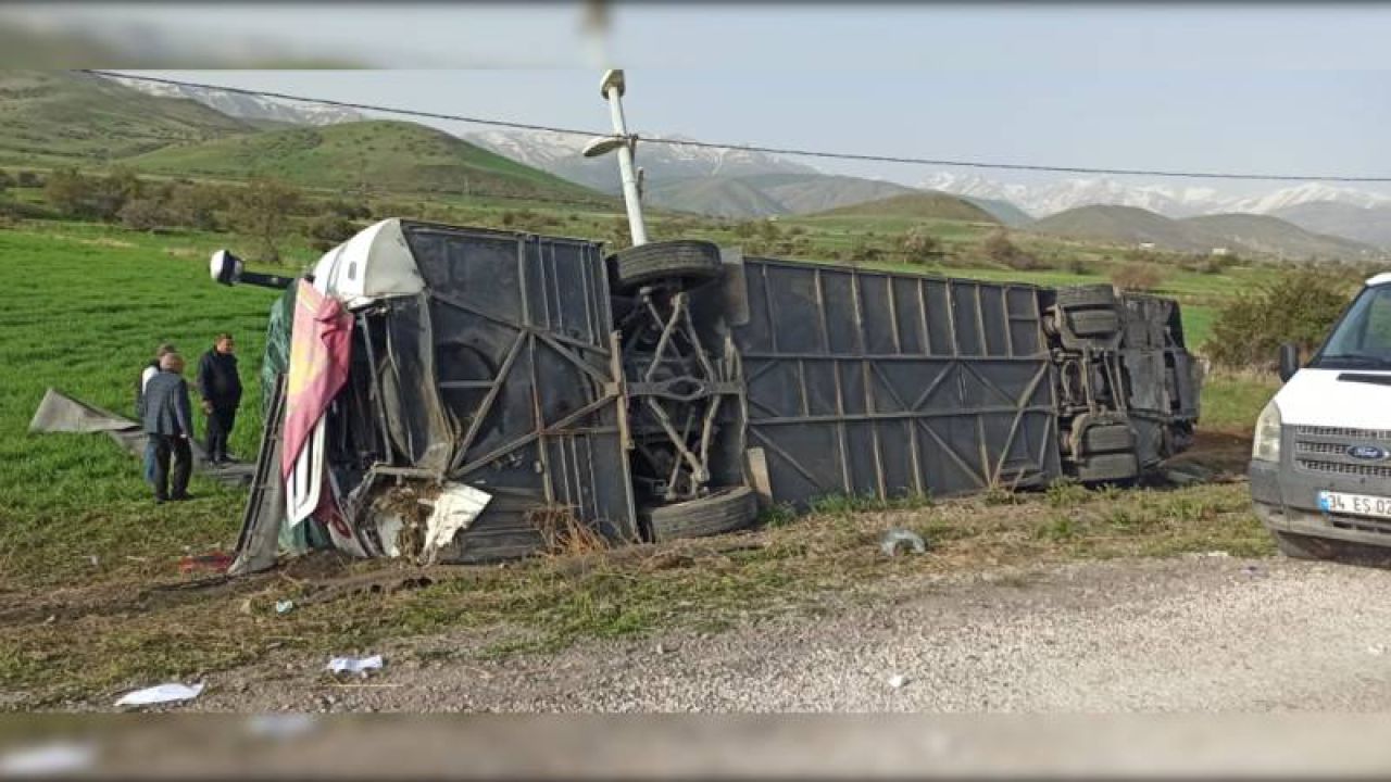 Van'da yolcu otobüsü devrildi: 28 yaralı
