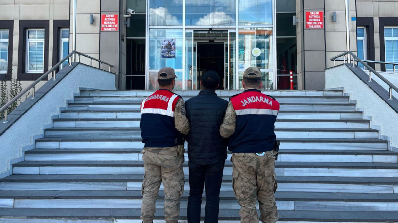 Bitlis'te 14 yıl hapis cezasıyla aranan firari yakalandı
