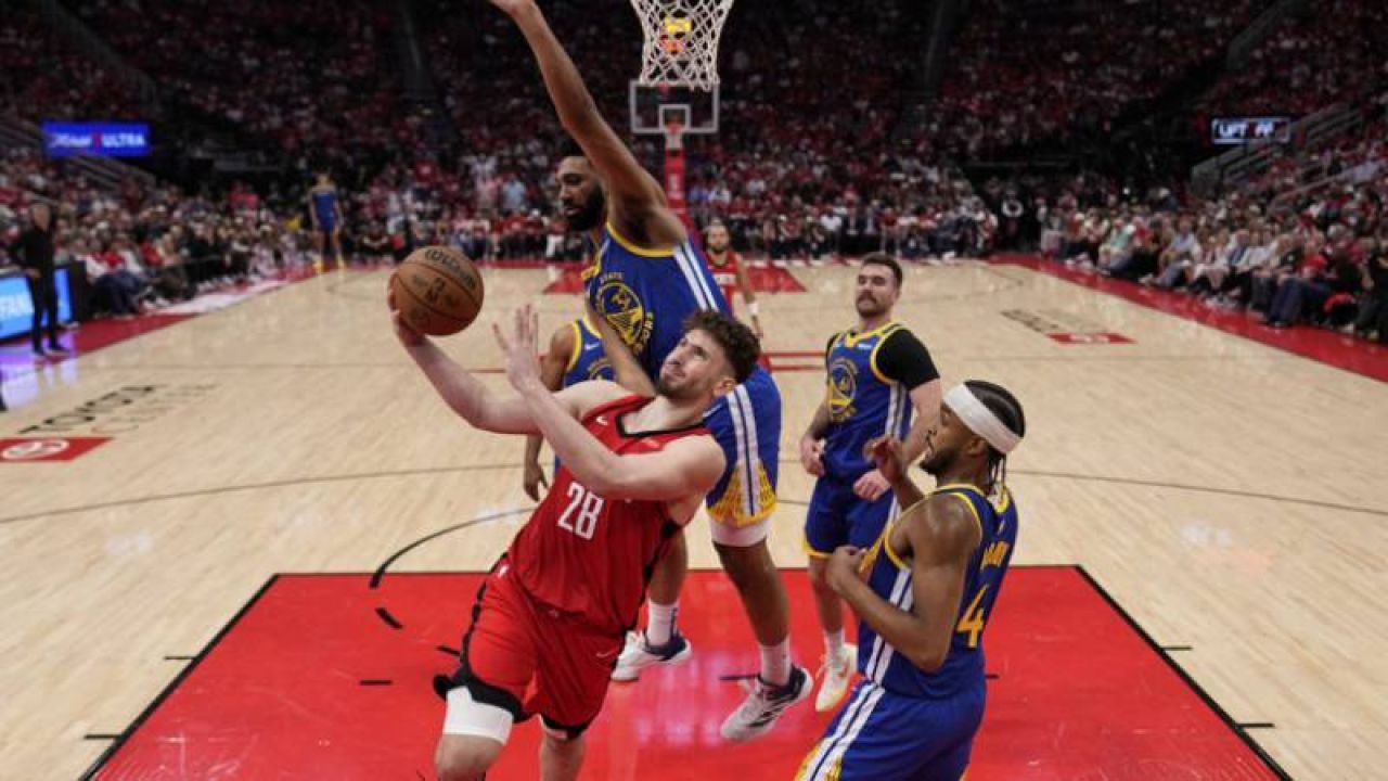 Alperen'in şovuna rağmen houston seriyi 6. maça taşıdı
