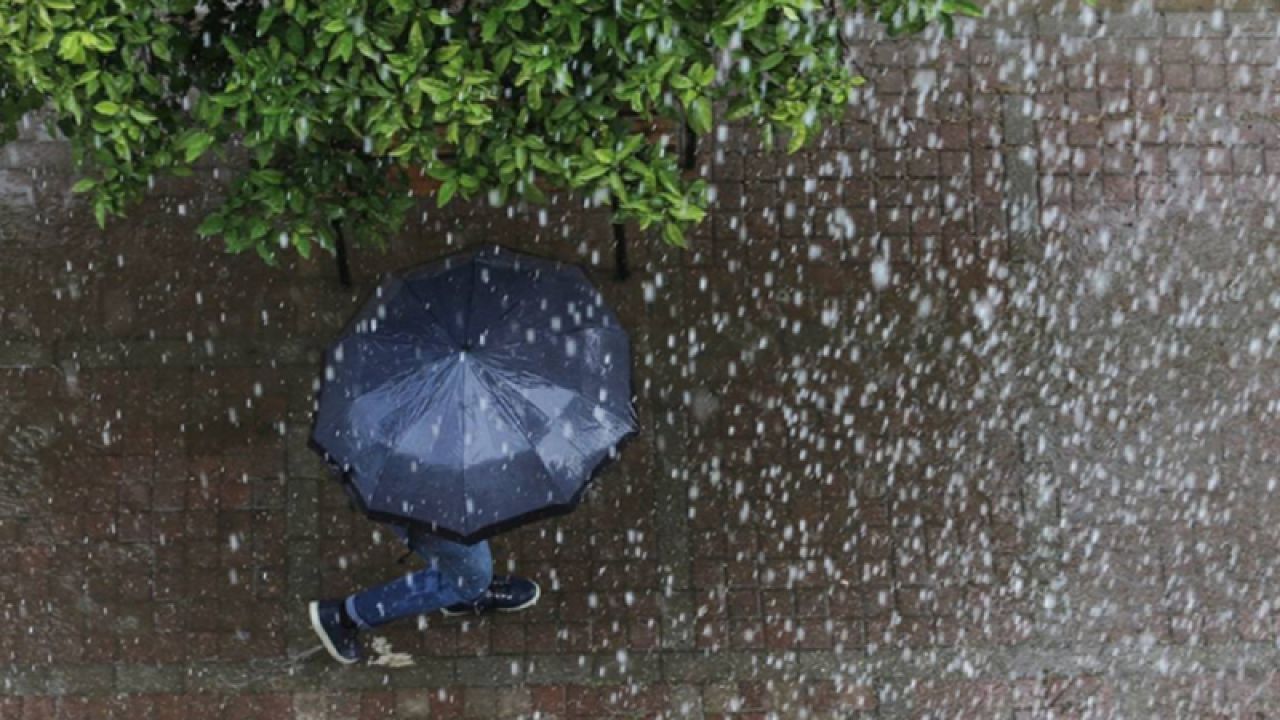Kırıkkale'de sağanak felaketi: Dere taştı, ev ve iş yerleri sular altında
