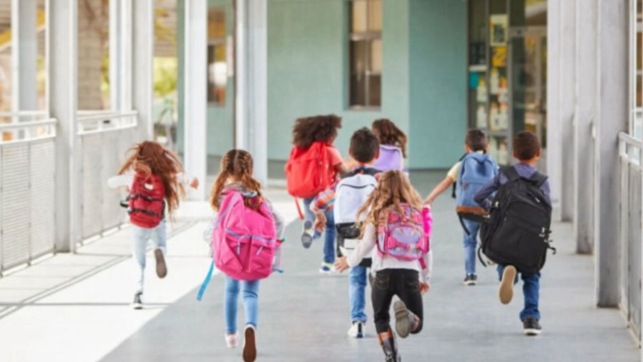 Okullar 3 gün tatil! Öğrenciler sevinçten havalara uçacak