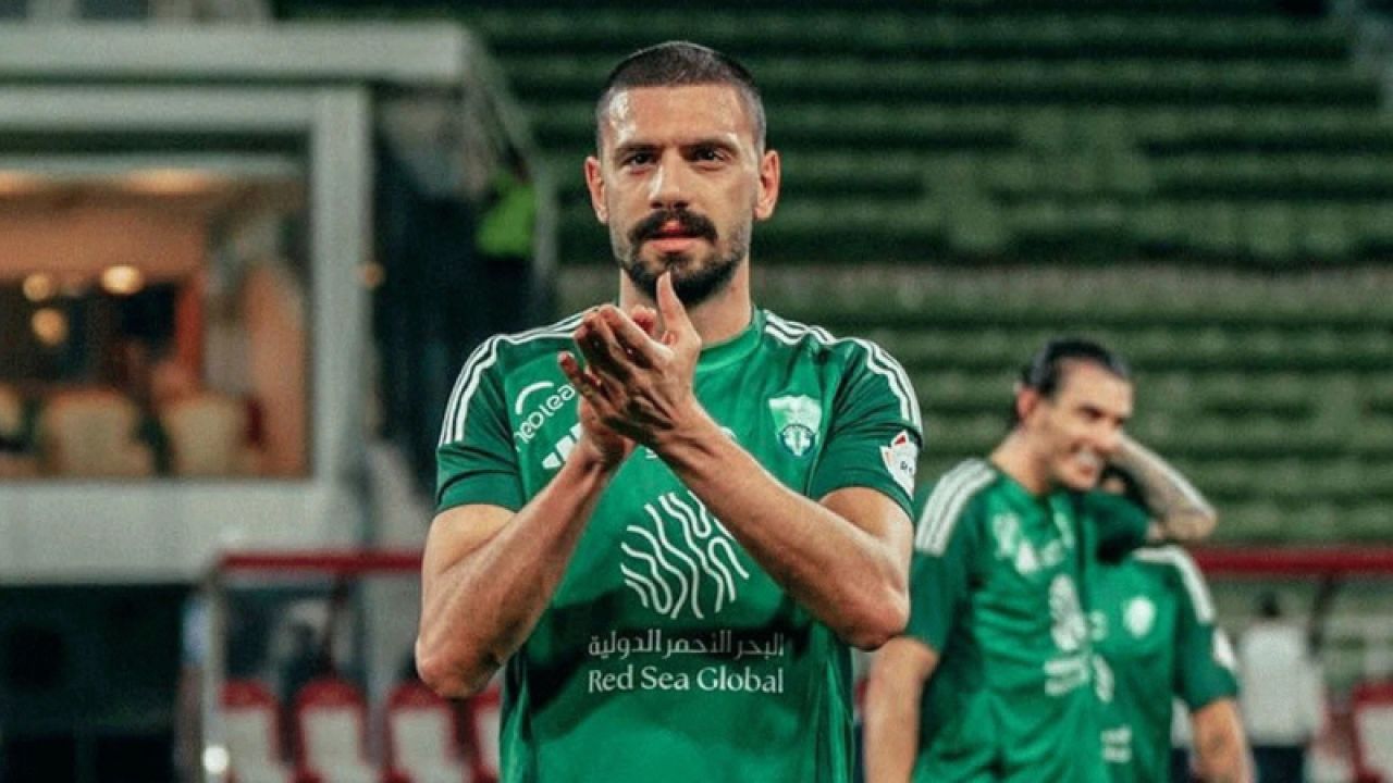 Merih Demiral, Tarihe Geçti!