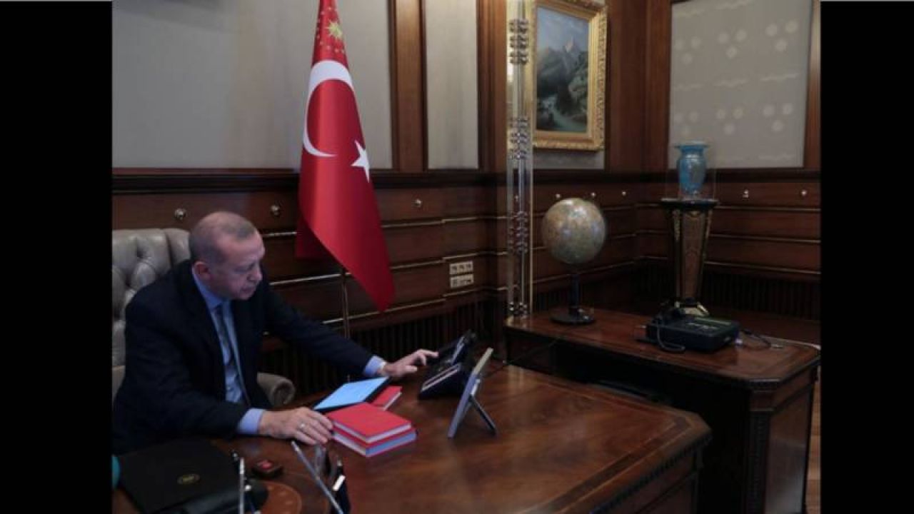 Cumhurbaşkanı Erdoğan'dan Özgür Özel'e Geçmiş Olsun Telefonu
