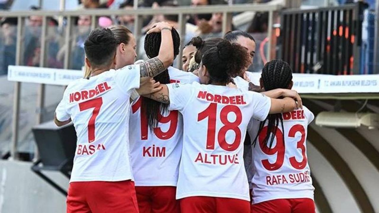 Kadın Futbol Süper Ligi'nde Şampiyon Abb Fomget
