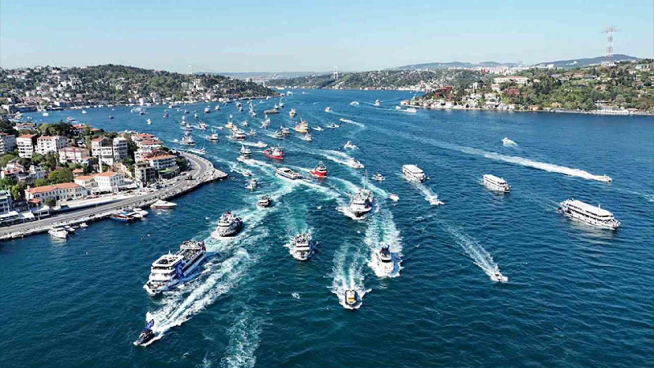 2. Lig Şampiyonu Sarıyer'den Boğaz'da Zafer Turu
