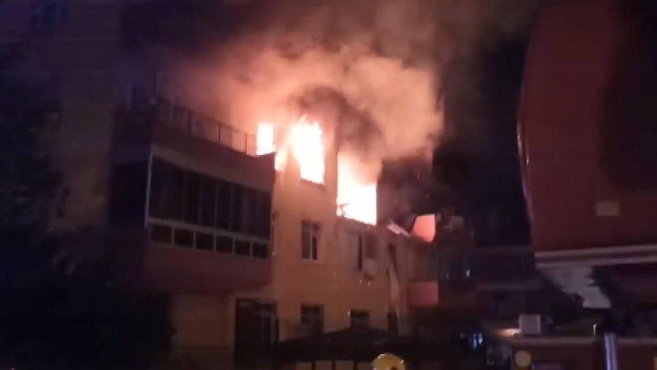 Konya'da Binada Patlama Sonrası Yangın
