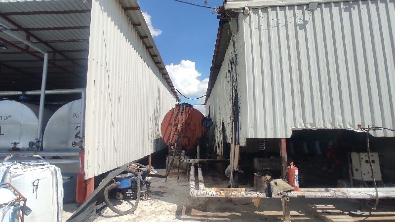 Adana'da 25 Bin Litre Kaçak Akaryakıt Ele Geçirildi
