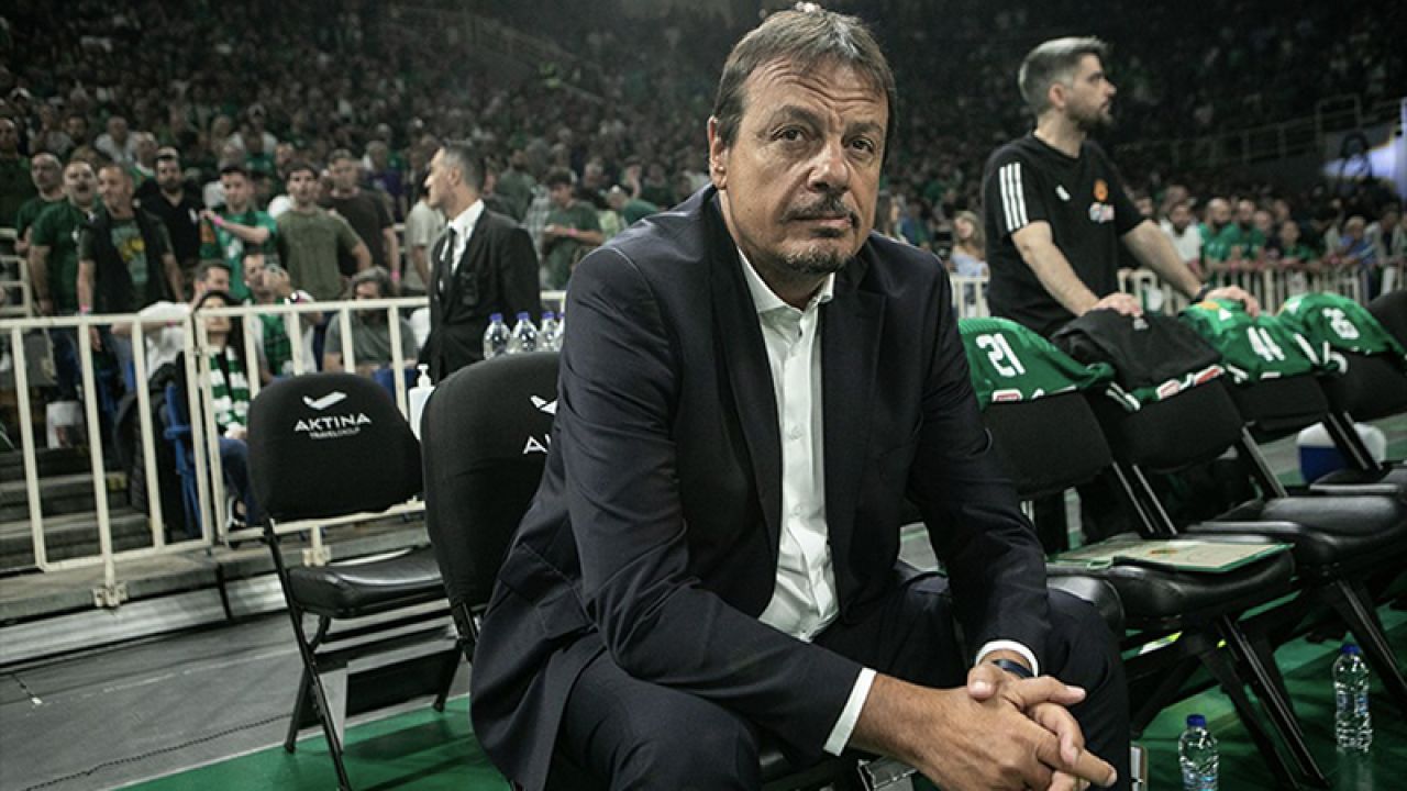 Ataman'dan Efes Taraftarına: Biz Basketbolu Daha İyi Biliyoruz