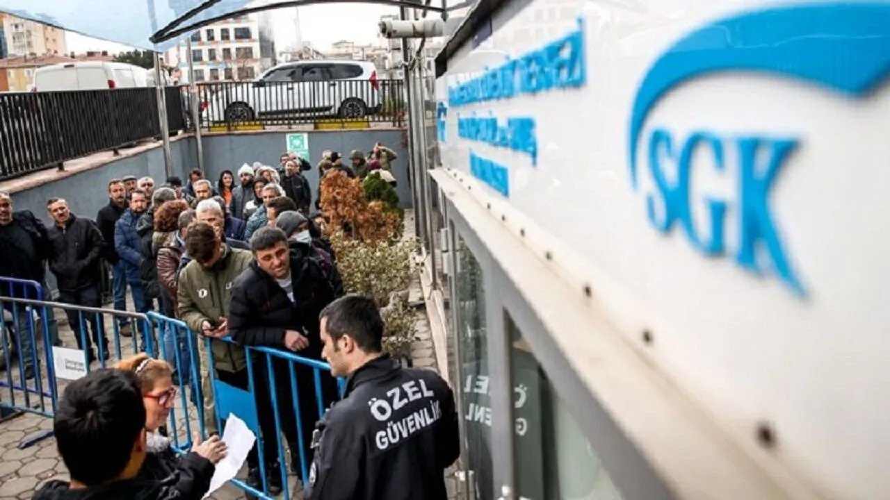 EYT'yi boşuna beklemeyin: Bu kişiler artık erken emekli olabilecek