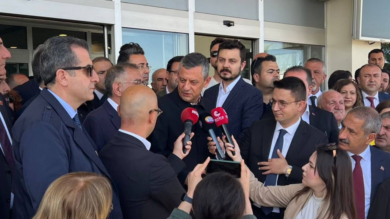 Özgür Özel Van'da: "CHP Ve Türkiye Açısından Çok Önemli Bir Gün"

