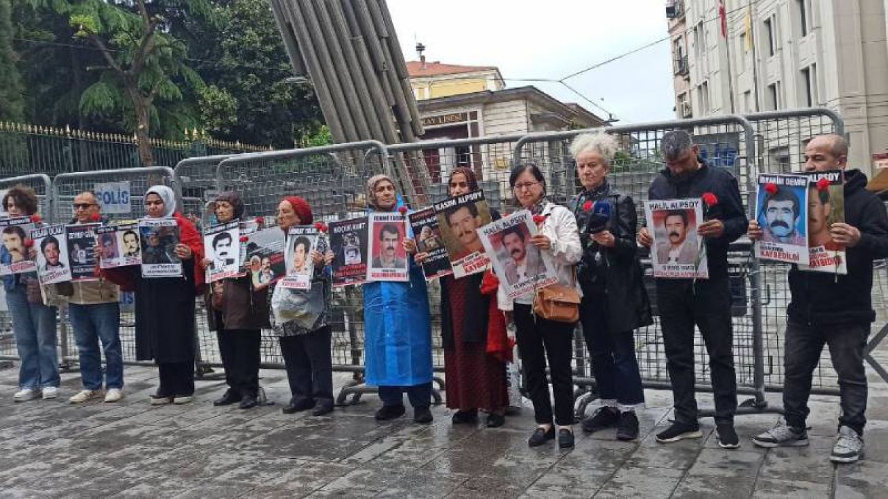 Cumartesi Anneleri 1050. Haftasında Alpsoy Kardeşler İçin Adalet İstedi
