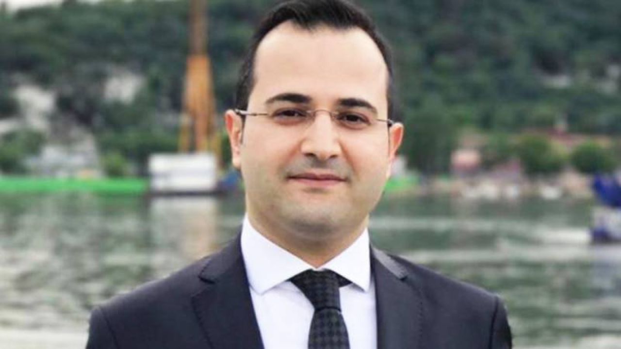 Hukukçular Derneğinde Başkanlığa Mehmet Melih Gülseren Yeniden Seçildi
