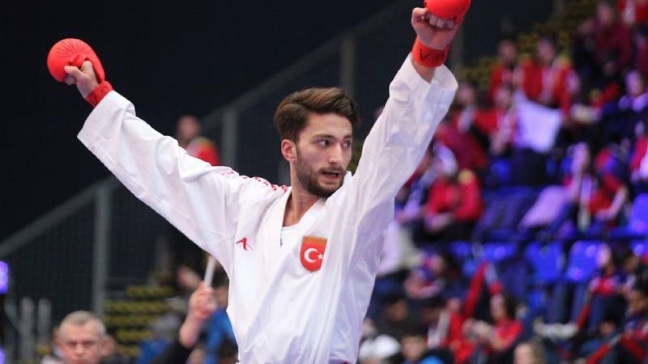 Milli Karateci Ömer Abdurrahim Özer Avrupa Şampiyonası'nda Altın Madalya Kazandı
