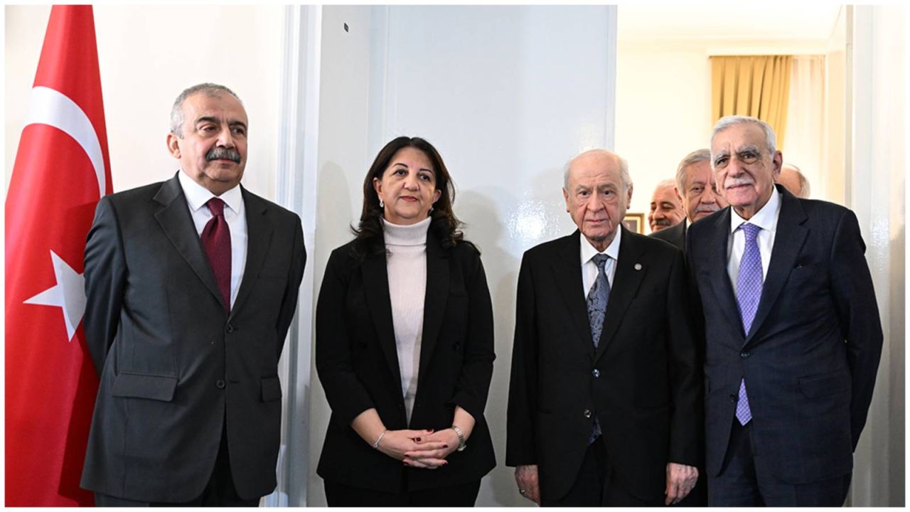 Aytunç Erkin: Sırrı Süreyya Önder, "Sürecin Bir Tarafında İmralı Heyeti, Diğer Tarafında MİT Başkanı Ve Akp’den Üst Düzey Bir Yetkili Var" Demişti
