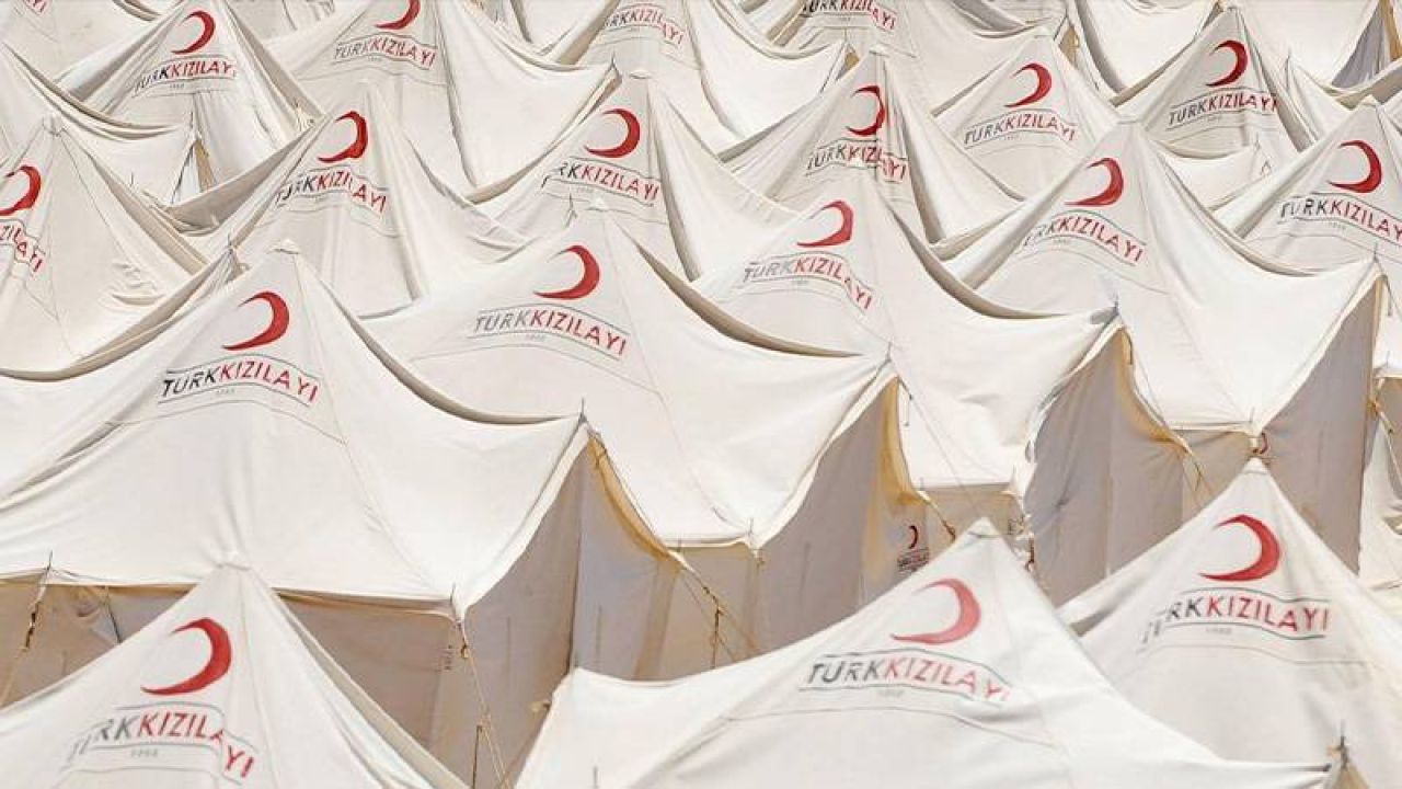 Kızılay: Afet Depolarında 98 Bin Kişilik Çadır Stoku Mevcut
