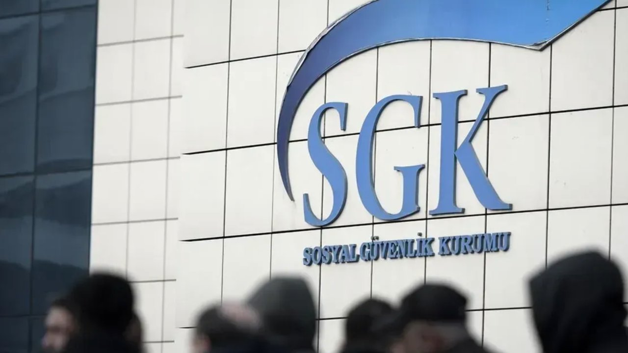 SGK duyurdu: 47 ve 51 yaş arası emekli olacaklar için karar açıklandı! Değişiklik yapıldı!