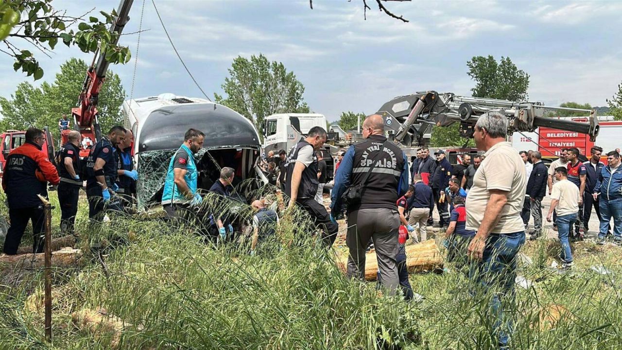 Çanakkale'deki Feci Kazanın Raporu: Sürücüye Daha Önce Ceza Yağmış
