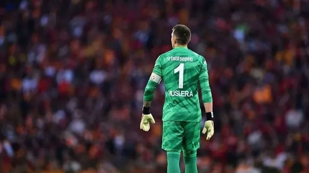 Muslera, Bülent Korkmaz'ın Rekoruna Talip
