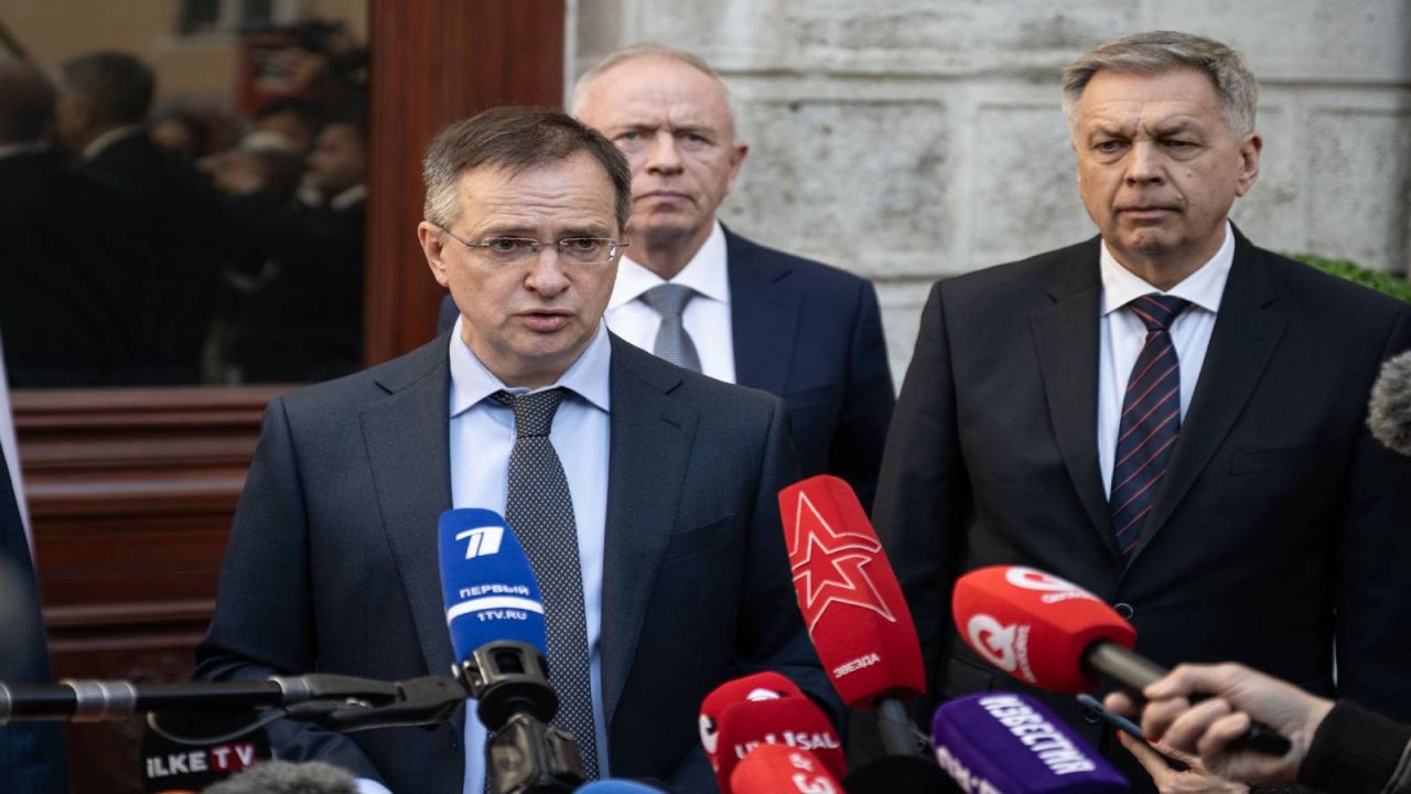 Rus Heyeti Başkanı Medinsky: "Hedefimiz Uzun Vadeli Barışı Sağlamak"
