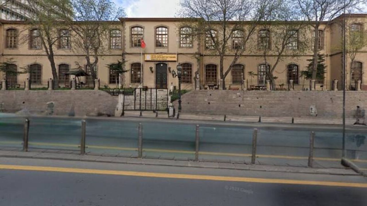 Eğitim İş'ten Meb'e Okul Kapatma Davası
