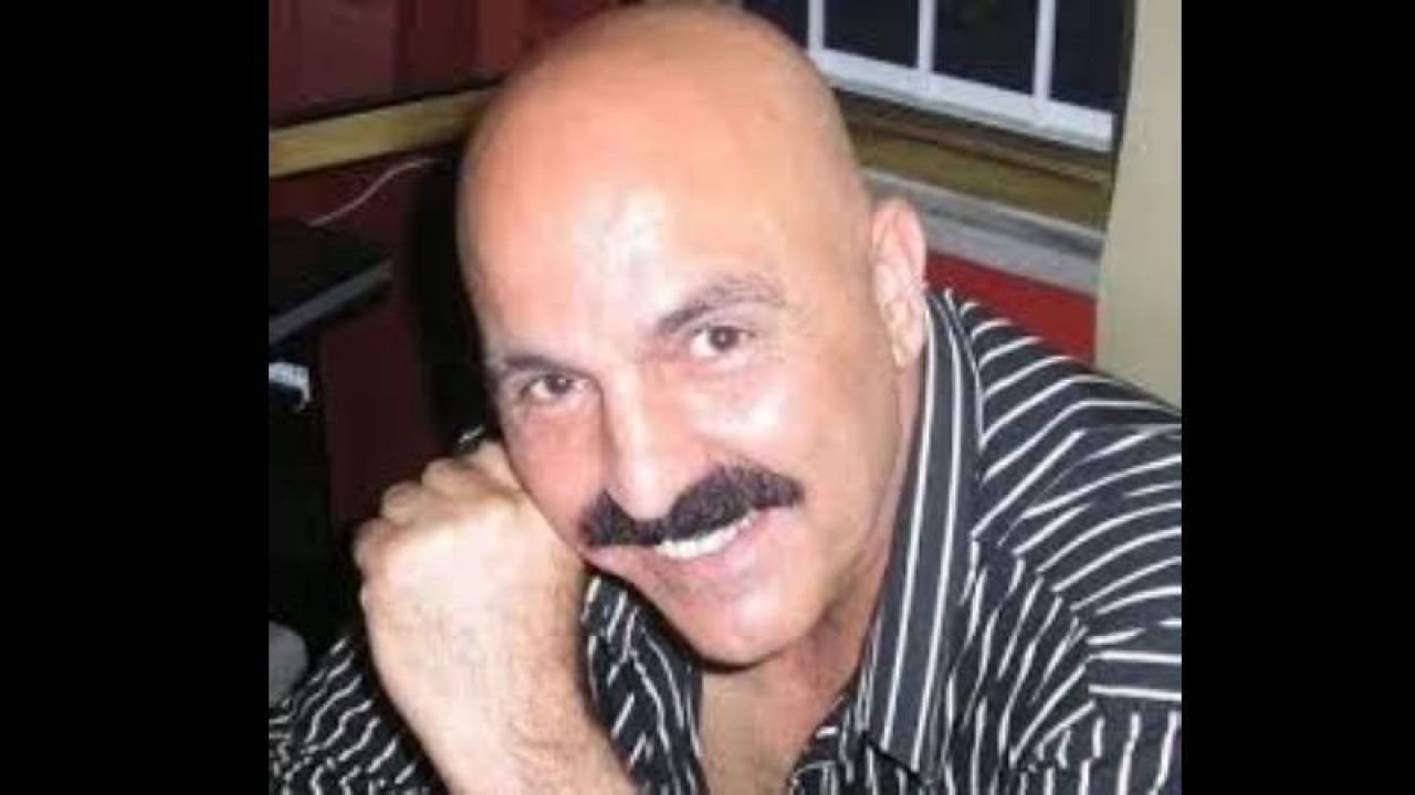 Oyuncu Ahmet Fırat Evinde Ölü Bulundu
