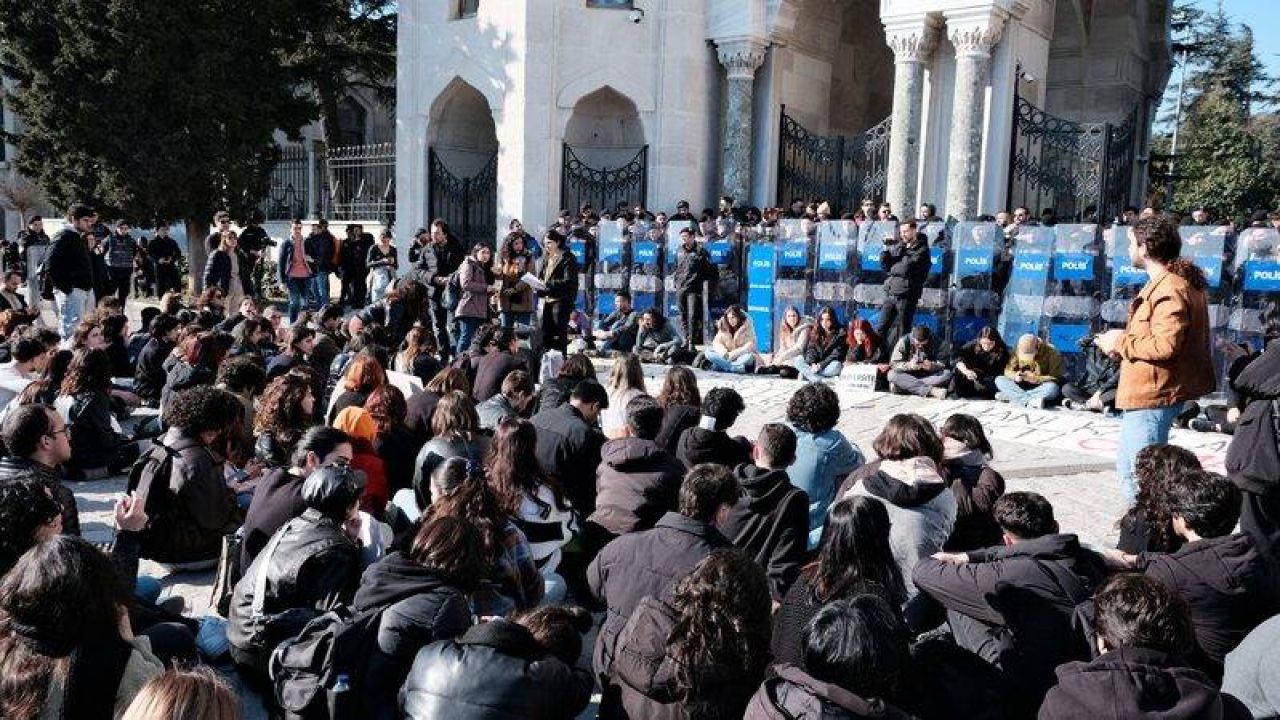Birgün Yazarı Haydar Ergülen: Mektup Gençlere Yazıldı
