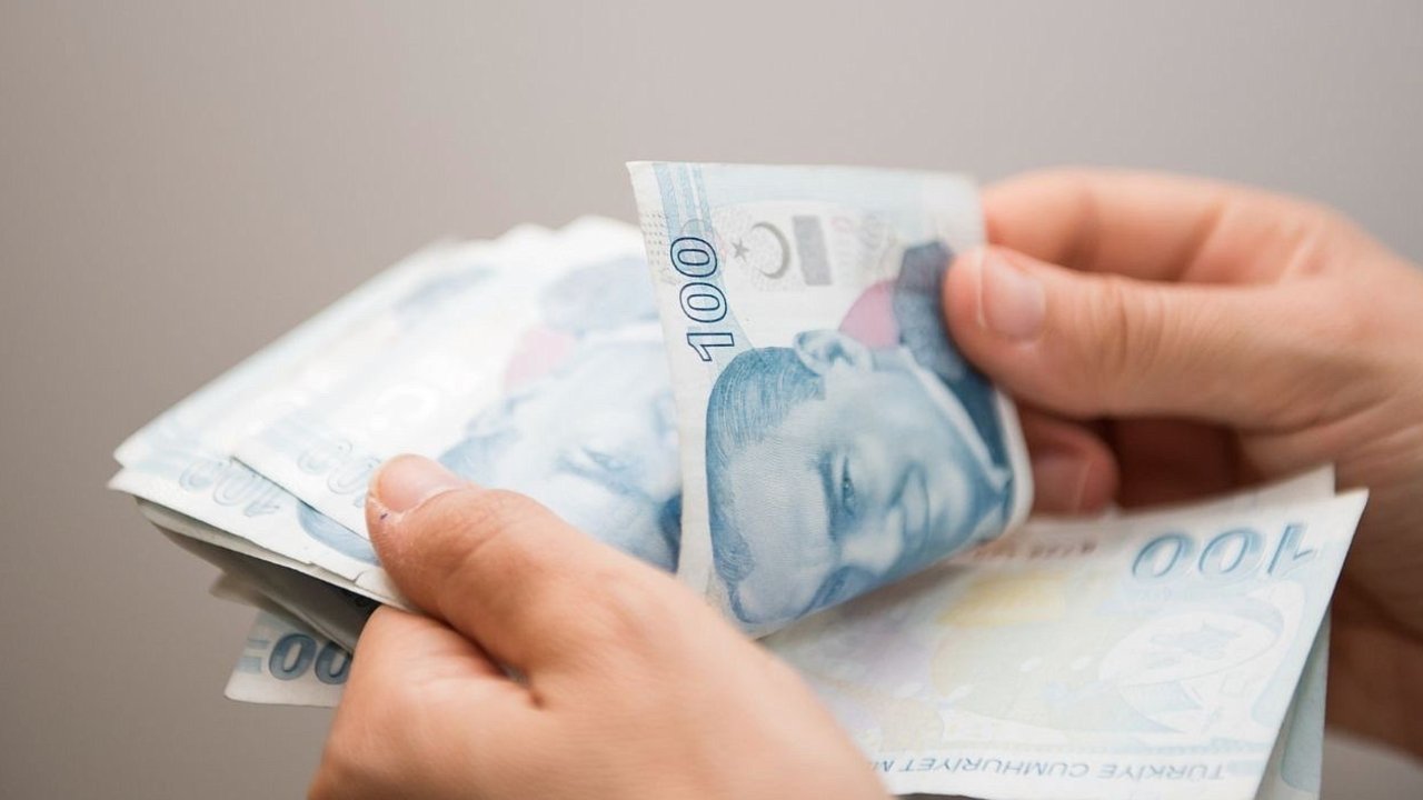 Aile Bakanlığı'ndan başvuru yapana 5000 TL!