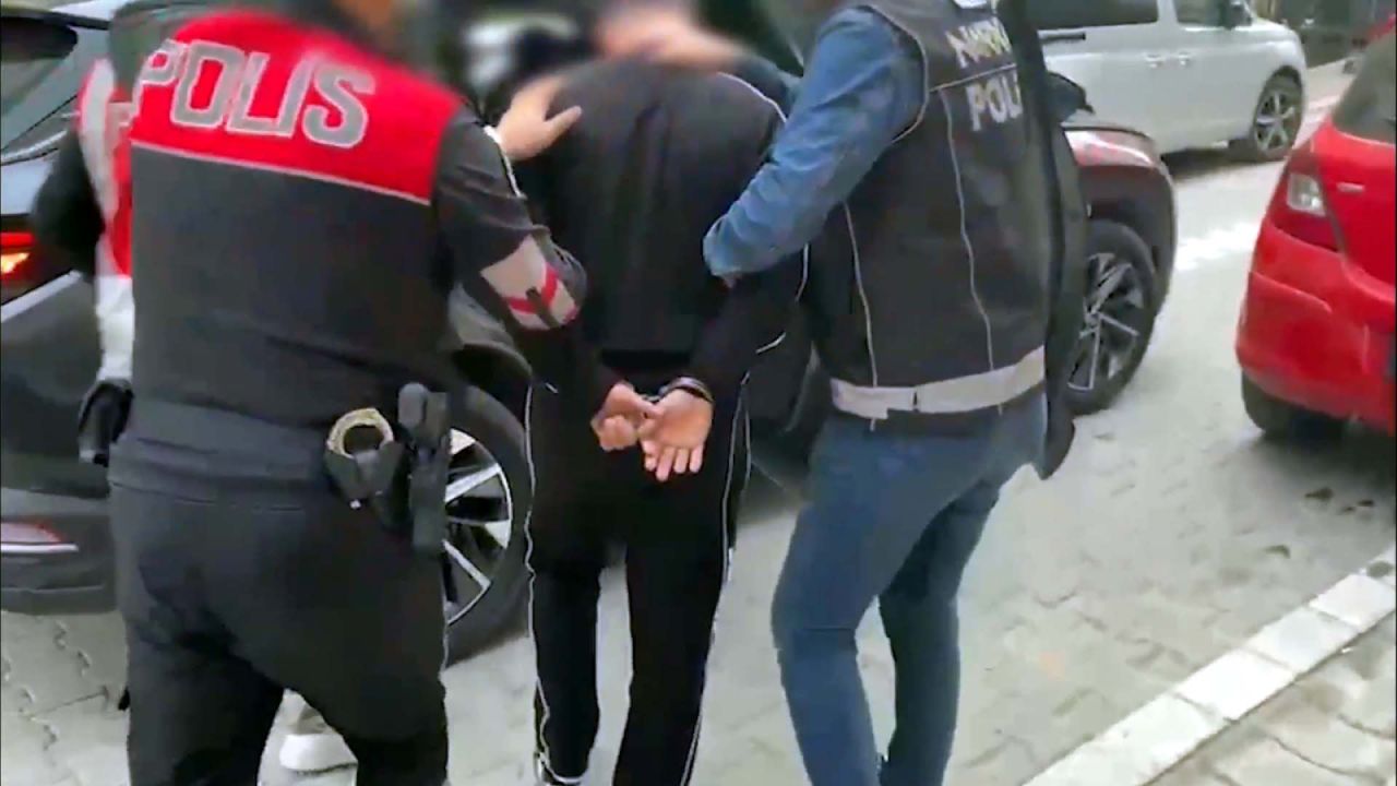 İstanbul'da Narkokapan Operasyonu: 272 Torbacı Gözaltında
