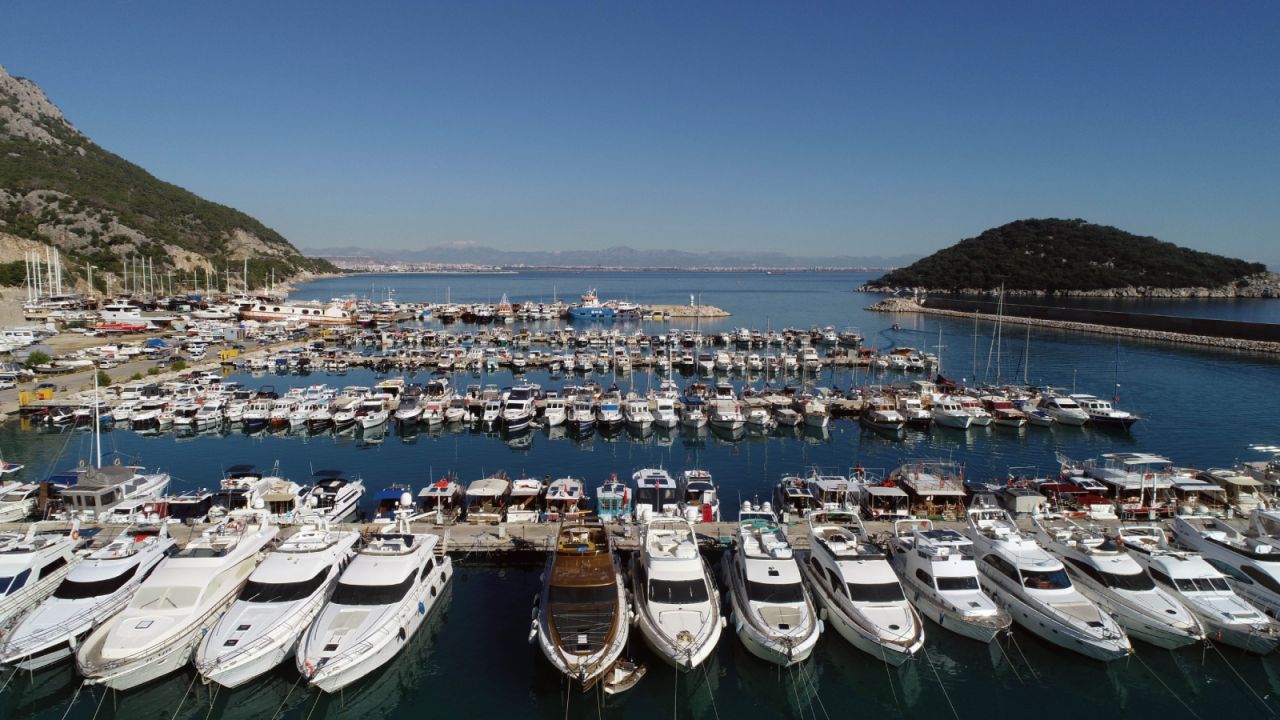 Antalya'da Balıkçı Barınağı Davası Sanıkları Beraat Etti
