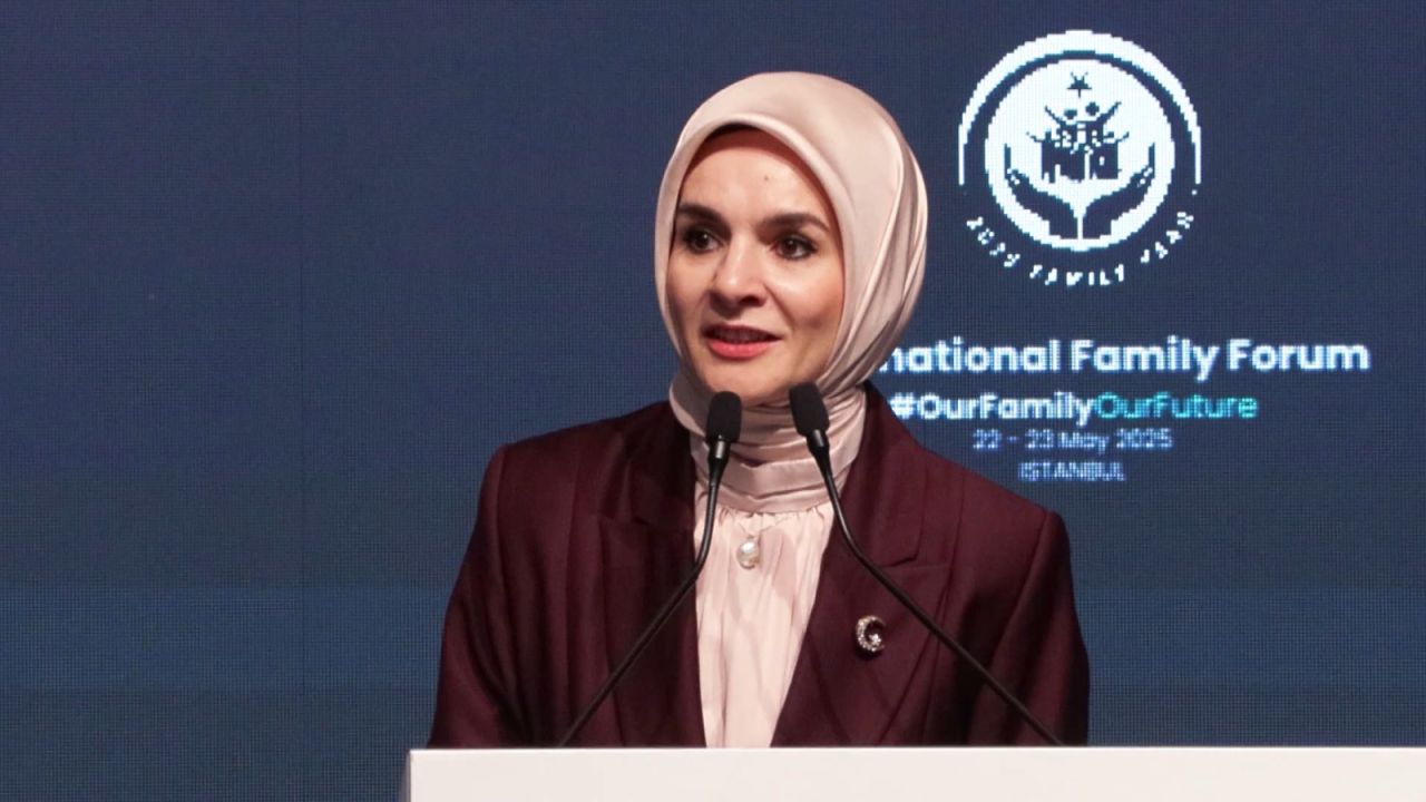 Bakan Göktaş: Modern Hayat Aile Kurmayı Yük Gibi Gösteriyor, Gençler Evlilikten Uzaklaşıyor
