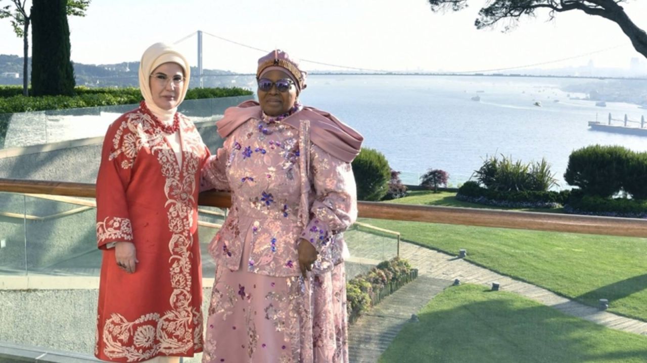 Emine Erdoğan Ve Esvatini Ana Kraliçesi İstanbul'da Görüştü

