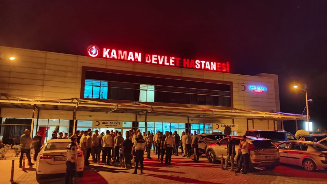 Kırşehir'de Hirfanlı Barajı'nda Tekne Battı: Bir Kardeş Hayatını Kaybetti
