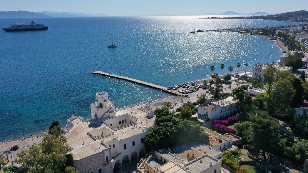 Hipokrat'ın Doğduğu İstanköy Adası, Çok Kültürlü Tarihiyle Büyülüyor
