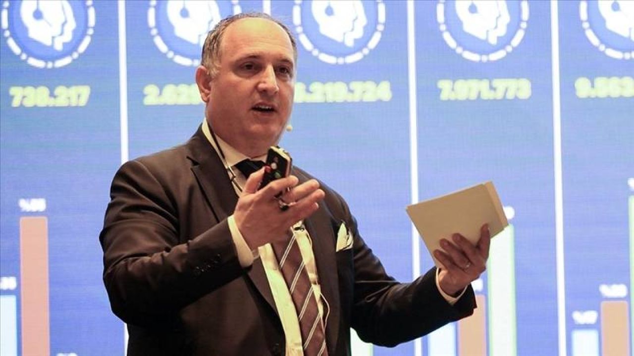 İbb Operasyonunda Gözaltına Alınan Saltık'a Eti, Para Transferi Ve Sosyal Medya Mesajları Soruldu
