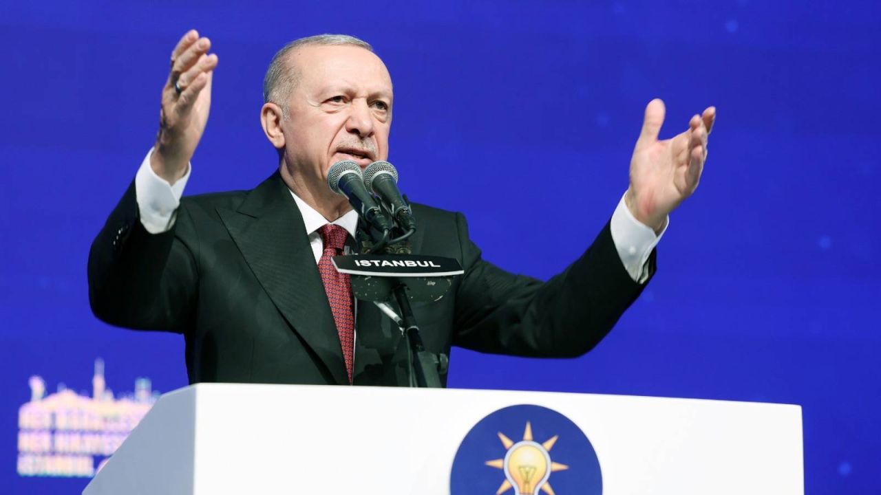Akp'den Erdoğan'ın Adaylığına Destek: Anayasa Tartışmasının Dışında, Devamını Arzu Ediyoruz