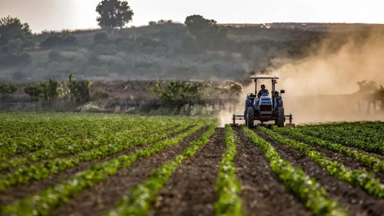Çiftçiye Dev Destek: 3,3 Milyar Liralık Ödeme Hesaplara yatırılıyor