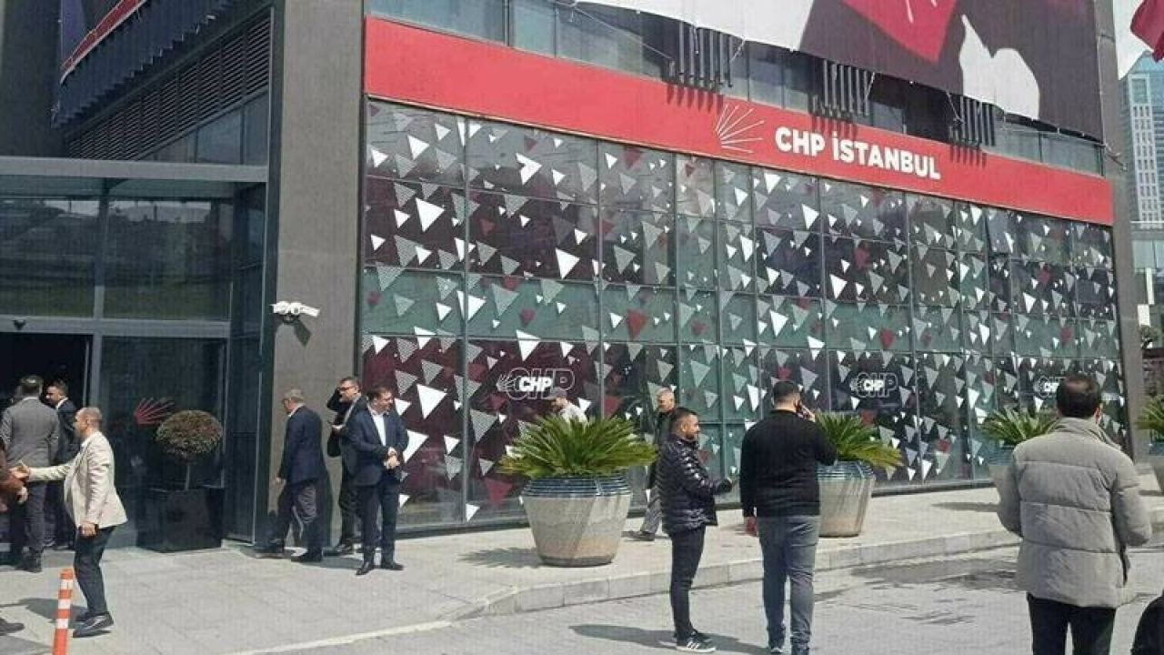 İbb'ye Operasyon: Chp Olağanüstü Toplanıyor
