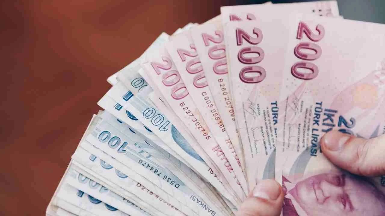 Ev hanımlarına çifte müjde geldi! 35 bin lira destek ve erken emeklilik duyuruldu