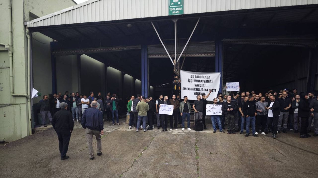 Aroma'yı Eleştirene İşten Çıkarma: Sosyal Medya Paylaşımıyla Tazminatsız Fesih
