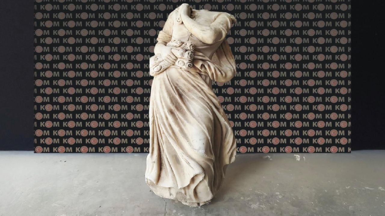 Edirne'de Otomobil Bagajında Neoklasik Heykel Bulundu
