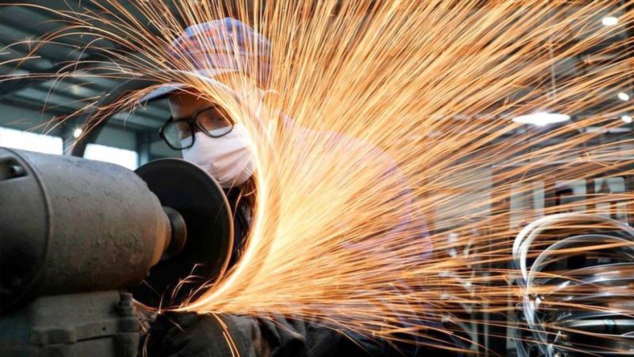 İmalat Sanayide Yavaşlama Devam Ediyor
